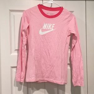 Nike girls long sleeve tee